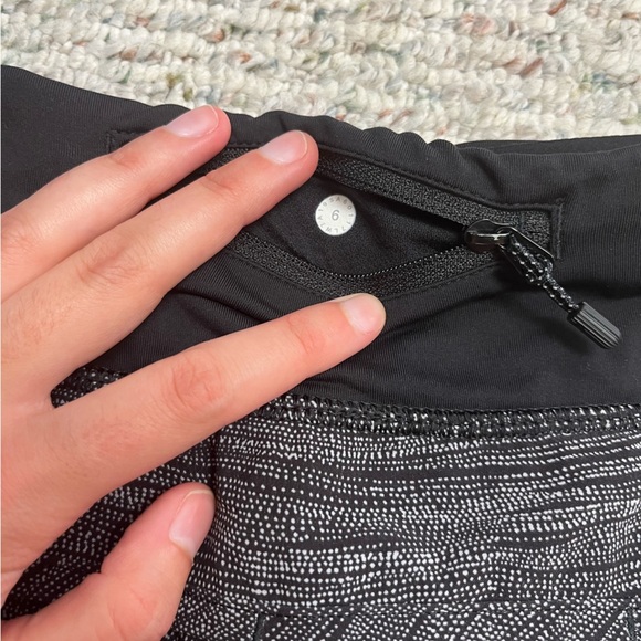 Lululemon shorts. Size 6. Gym. Workout. Everyday! - Picture 5 of 7